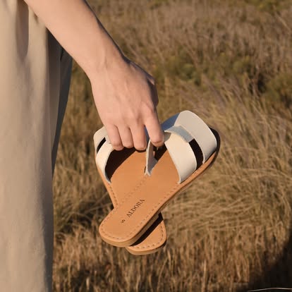 Aldora Crossover Mule