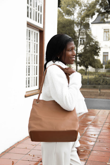 Aldora Classic Tote Bag